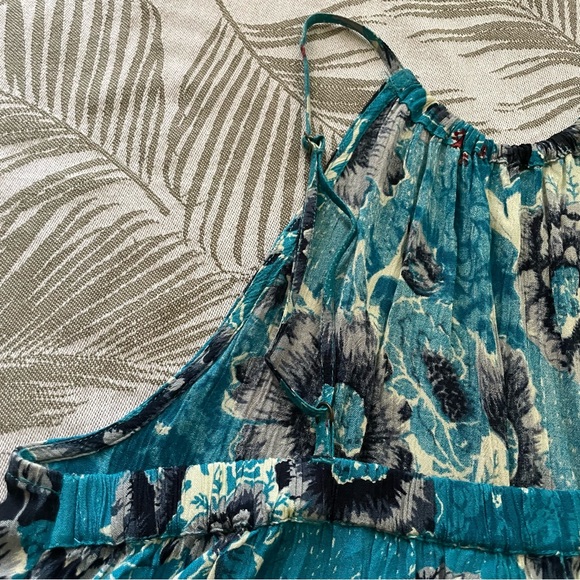 Billabong Floral Halter Top - Picture 4 of 6